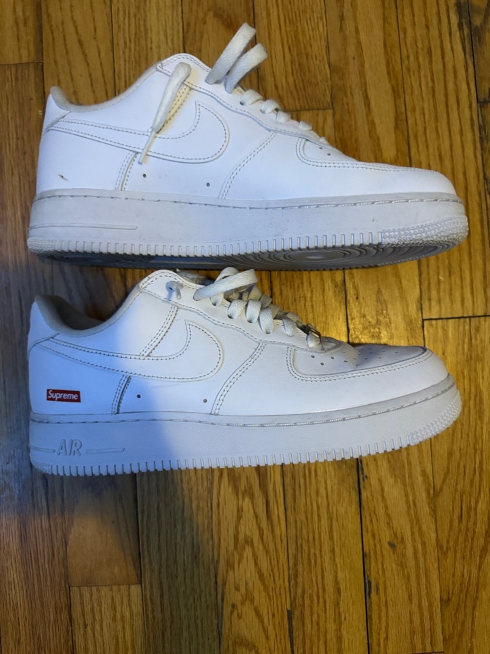 Men’s Nike Supreme Air Force 1 size 8.5